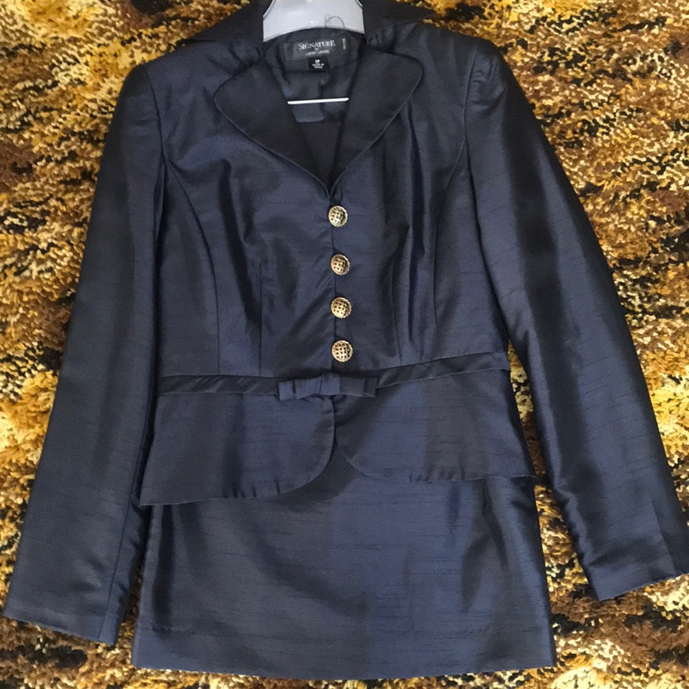 2pc Navy Blue Suit with Gold-colored Buttons